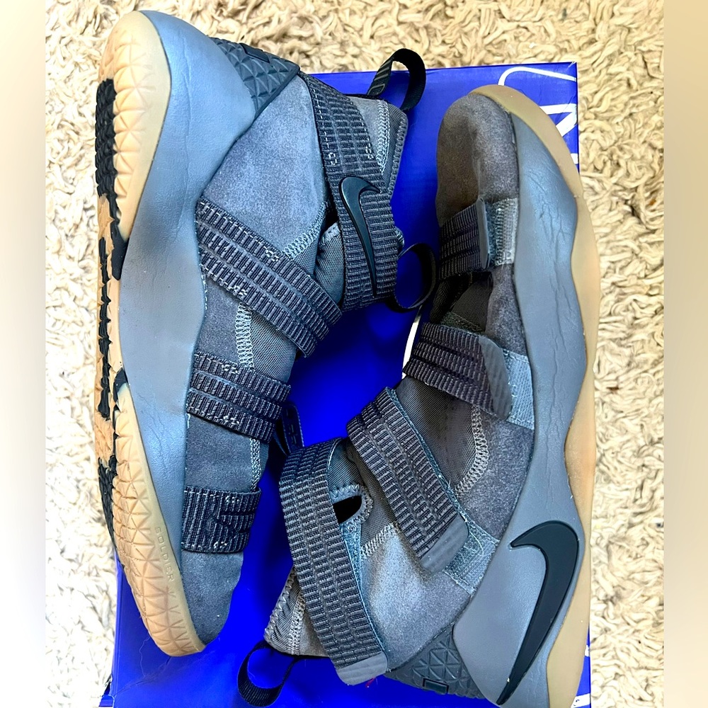 mens nike lebron soldier xi
